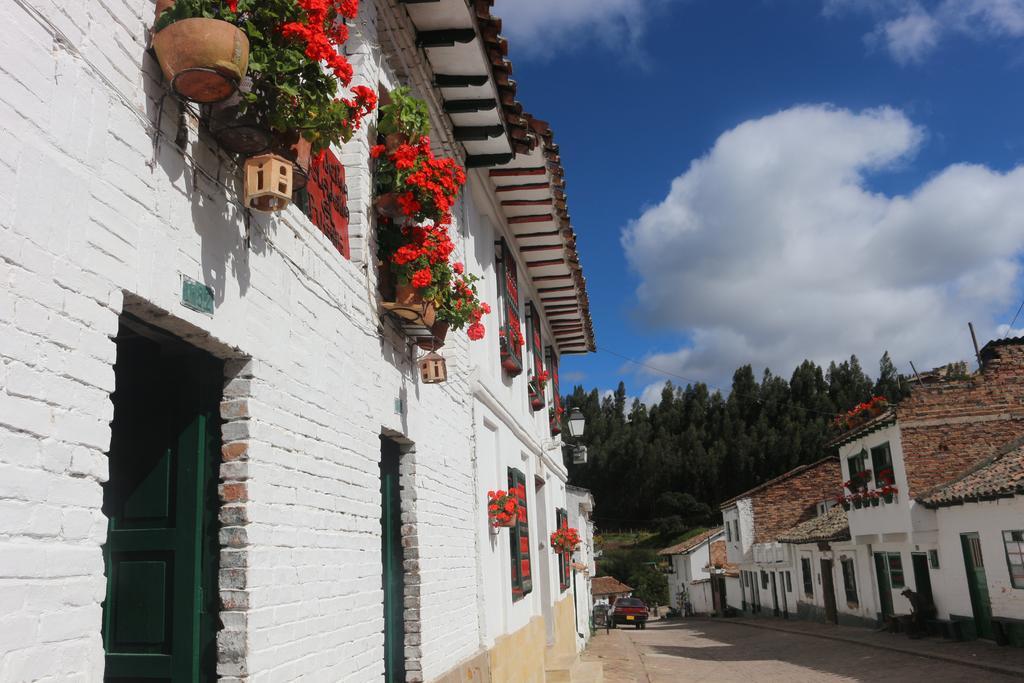 Hotel Otti Colonial Mongui Exterior photo